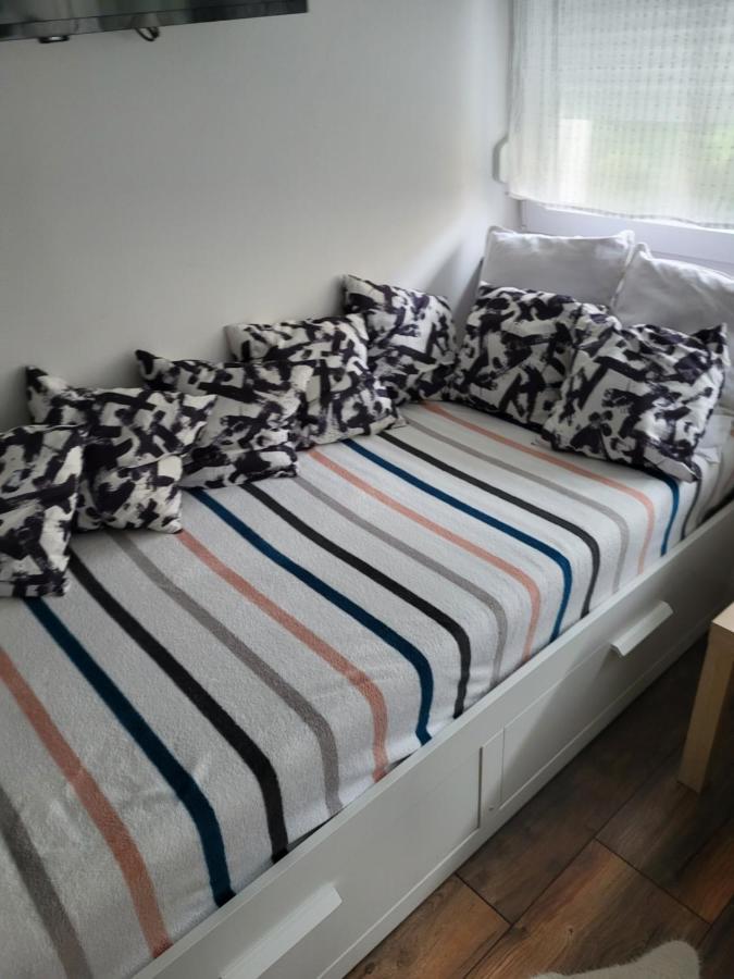 Studio Apartman Tamai กูตินา ภายนอก รูปภาพ